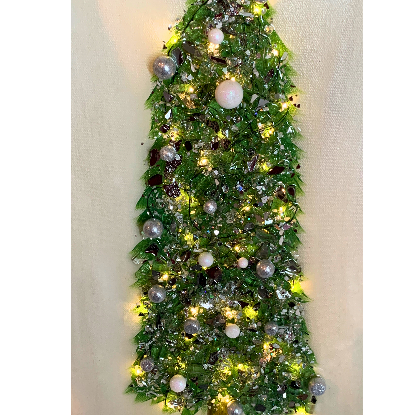"SILVER & WHITE" Christmas Tree Modern Resin Crystal Art Lights Up