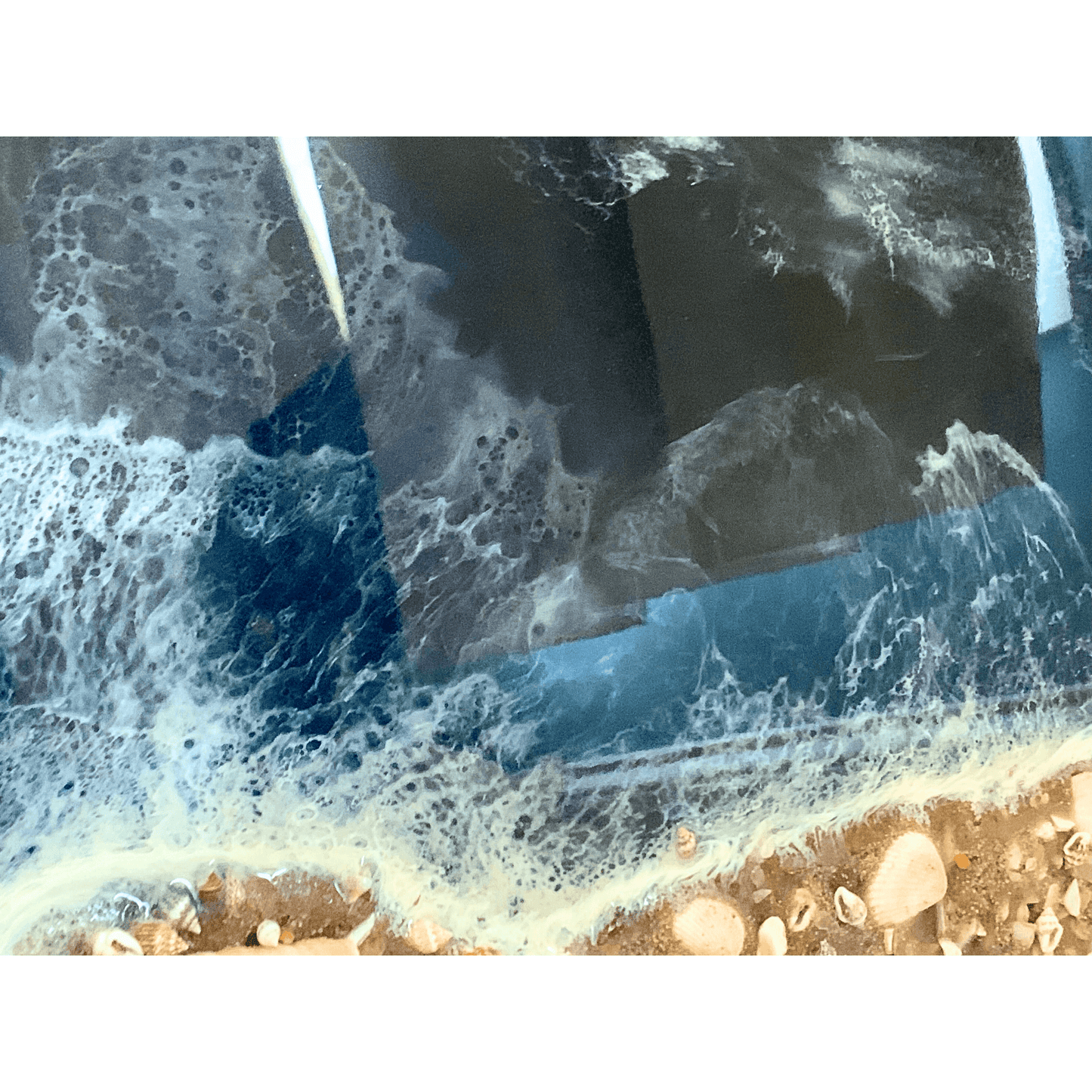 Deep Blue Ocean Scene with Real Sand & Shells to Bring the Beauty of the Beach Inside