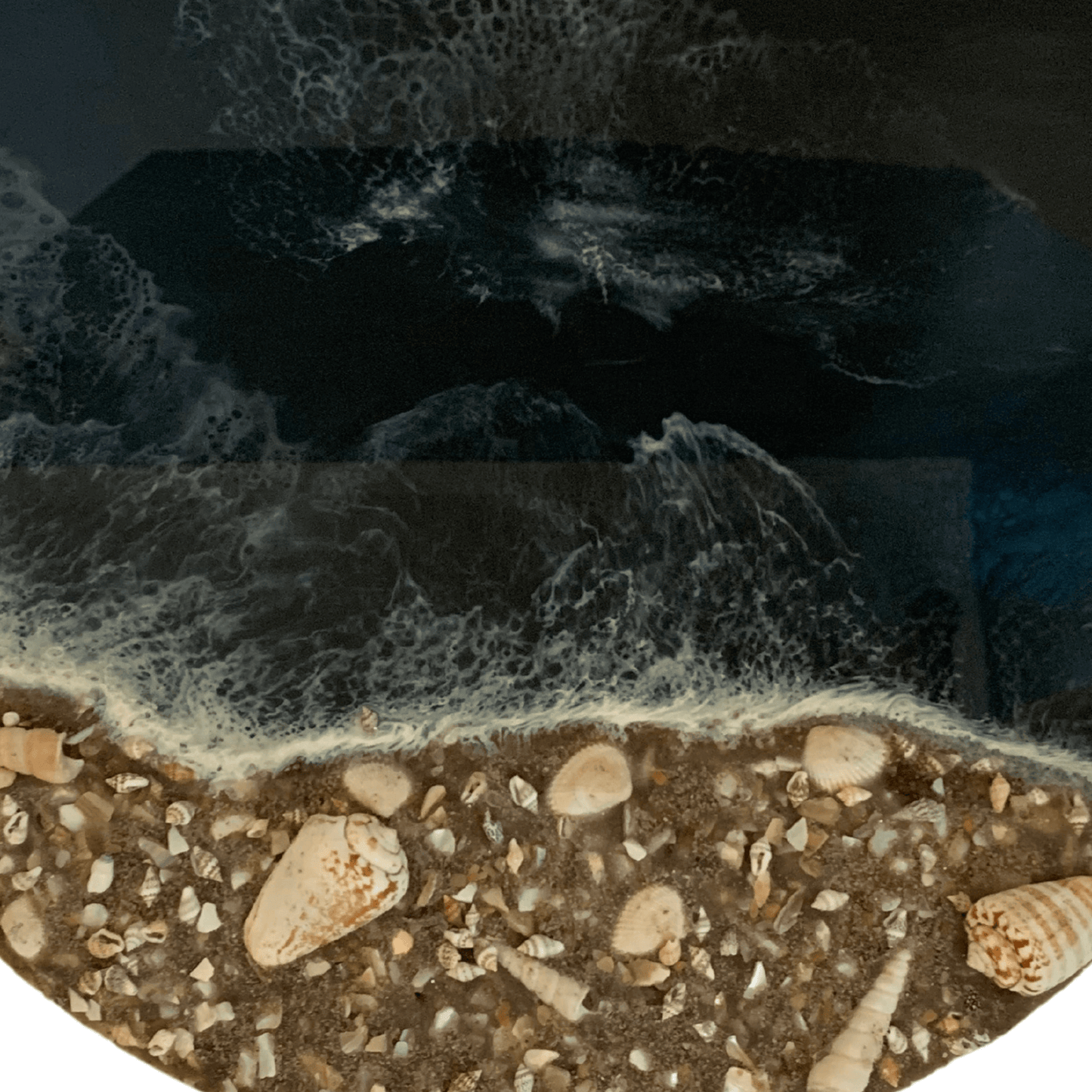 Deep Blue Ocean Scene with Real Sand & Shells to Bring the Beauty of the Beach Inside