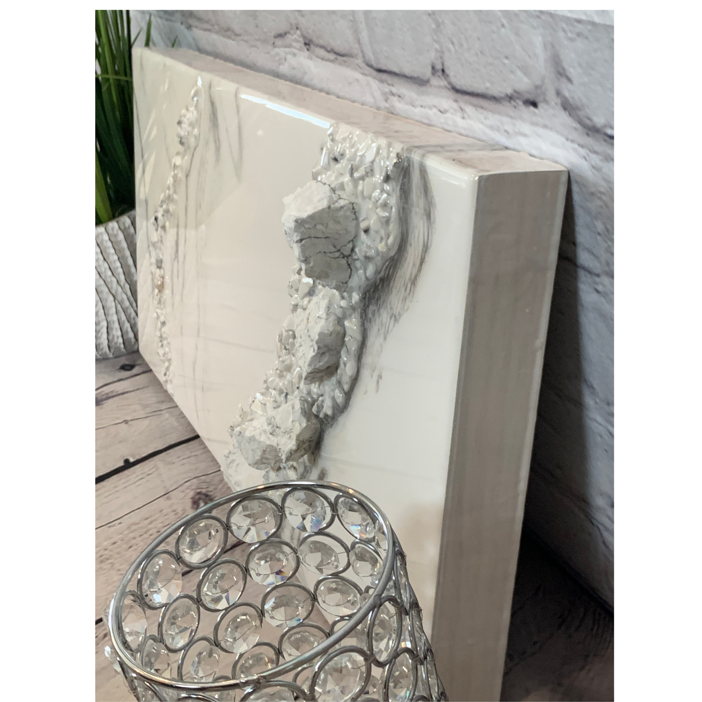 White Marbled Howlite