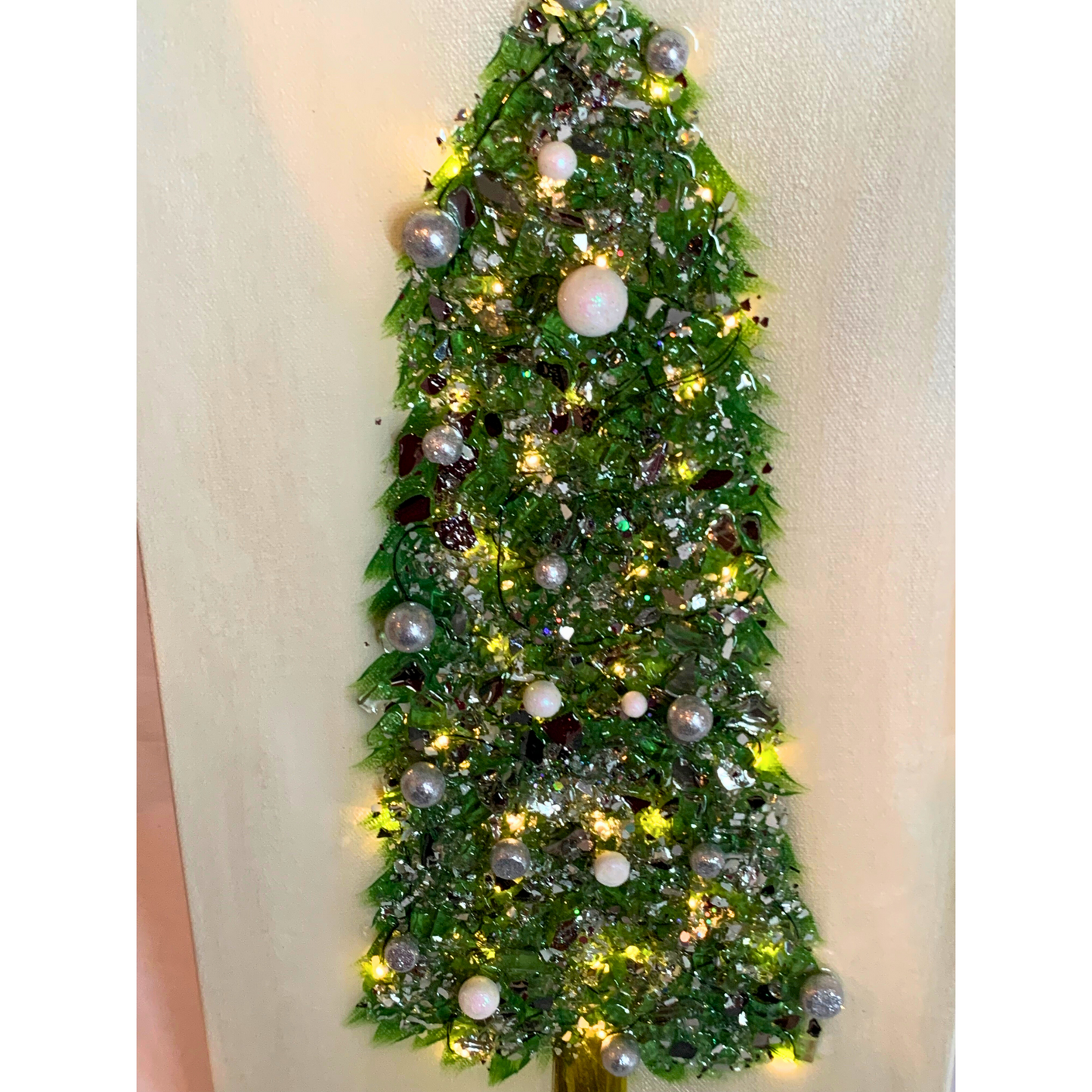 "SILVER & WHITE" Christmas Tree Modern Resin Crystal Art Lights Up