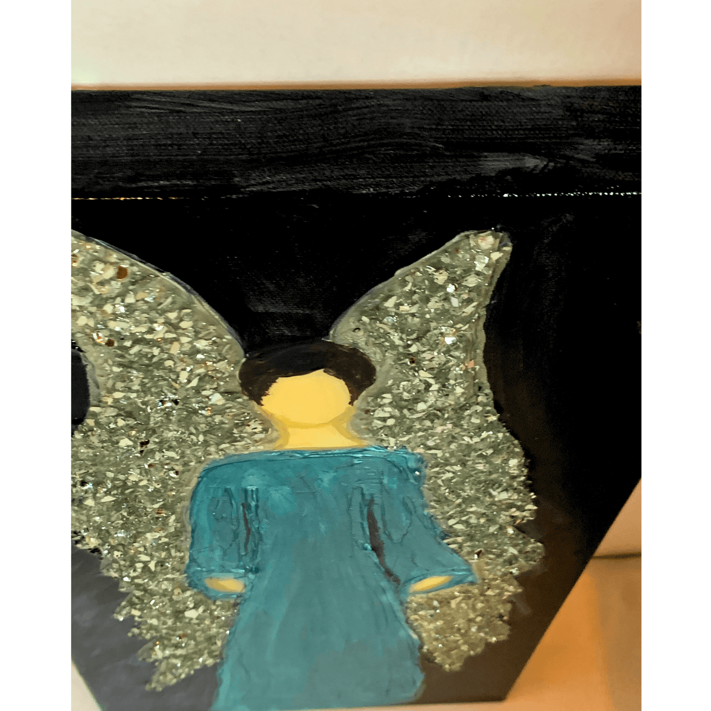 Angel Art Masculine Energy Modern Resin Art With Crushed Mirror Angel Wings